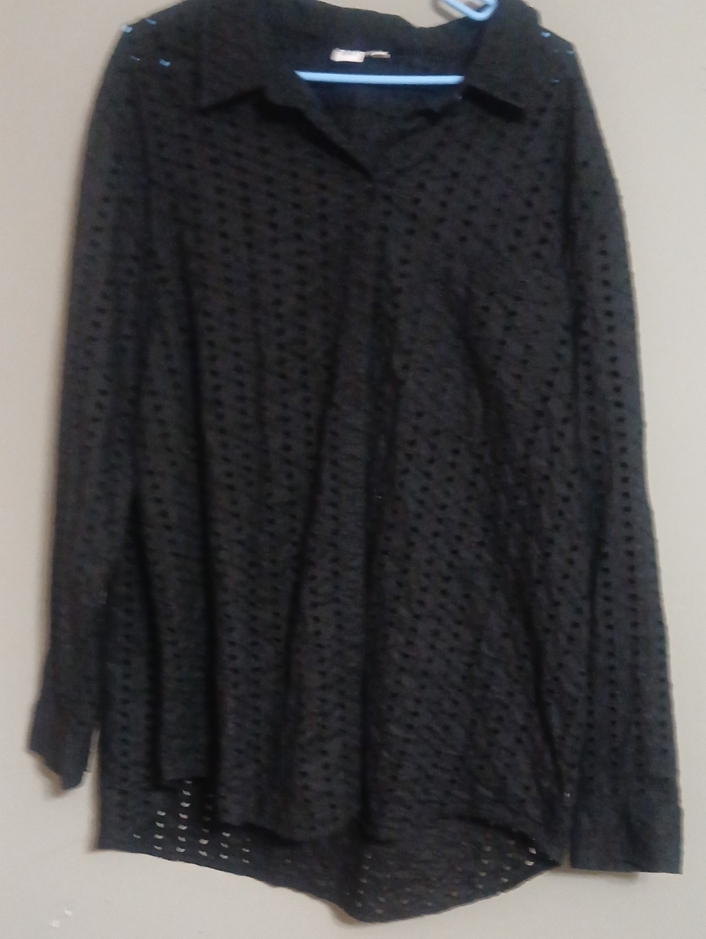 GAP Black Openwork V-Neck Sweater - Picture 1 of 5